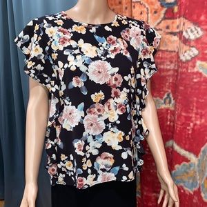 Flutter Sleeve Floral Top